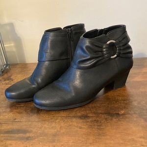 Bass Booties: Betty Style